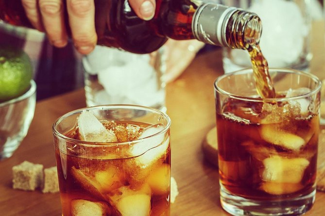 RUM & FUN Tour - Local Bars and Beach