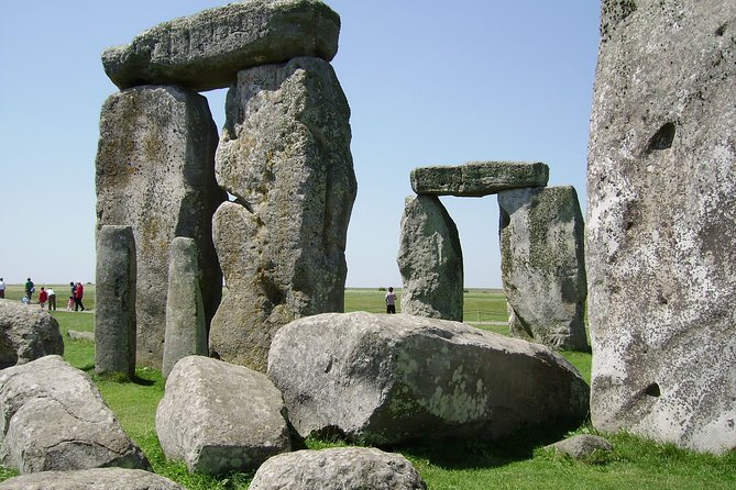 Salisbury, Stonehenge, Bath and Windsor With Christmas Lunch - Accessibility and Requirements