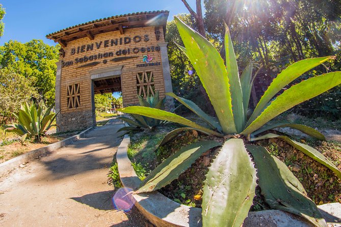 San Sebastian Del Oeste - Comfortable Transportation and Guides