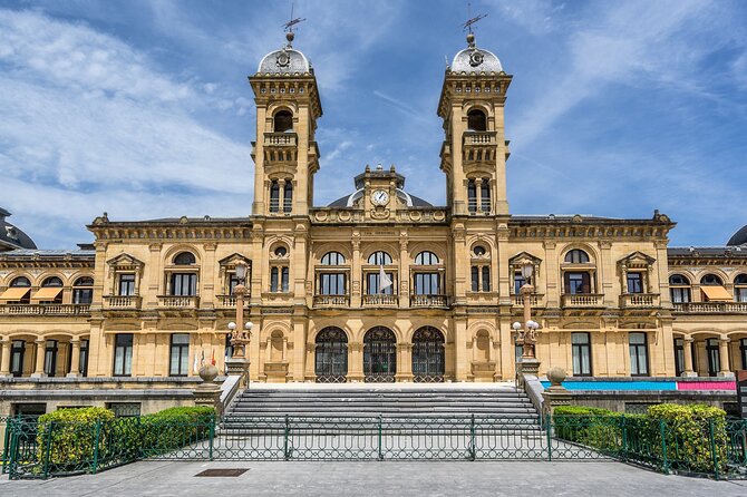 San Sebastian Scavenger Hunt and Highlights Self-Guided Tour - Hosts Response