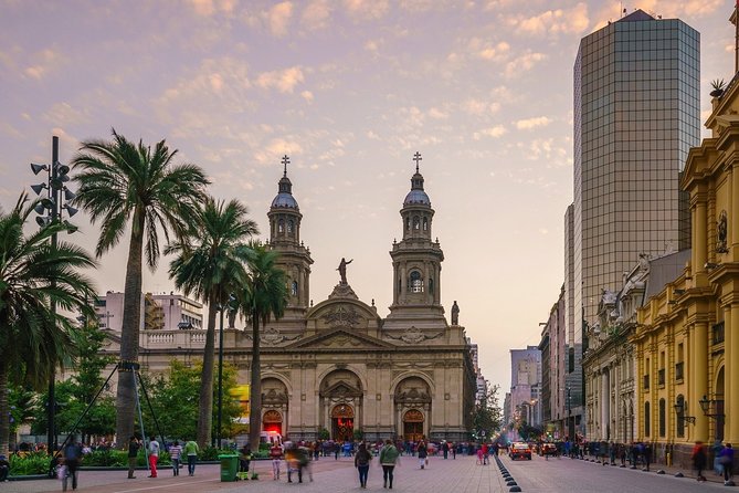 Santiago Airport Transfers: Santiago to Santiago Airport SCL in Luxury Van - Operational Information