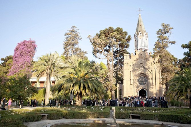 Santiago: Full Day Visiting Santa Rita & Undurraga Vineyards. Entraces Included - Visiting Undurraga Winery