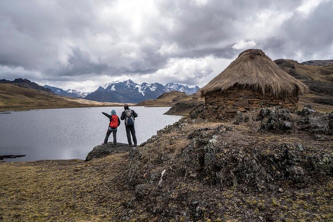 Saturday Hikes (Group Departures) - Group Size and Capacity