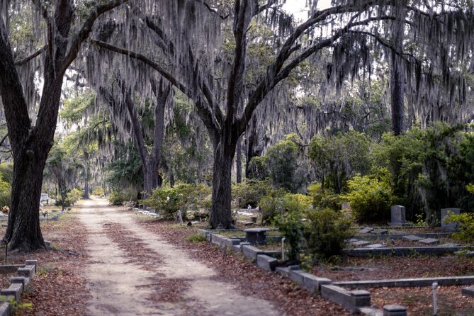 Savannah Quest Experience: Ghost Hunt - Exploring Savannahs Haunting Past