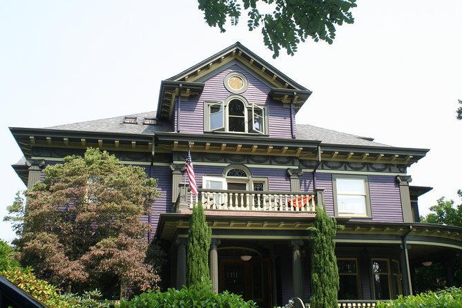 Seattle Neighborhoods 101 Tour: Great for Building a Mental Map of the City! - Insider Insights and Local Recommendations