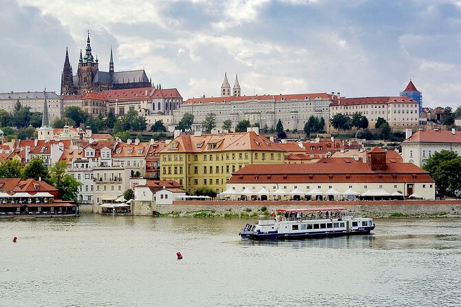 Semi-Private Prague Castle & Lesser Town Tour With Cake & Drink - Reviews and Traveler Feedback
