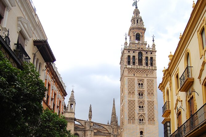 Seville Private Full-Day Tour From Algarve - Taking in the Plaza De España