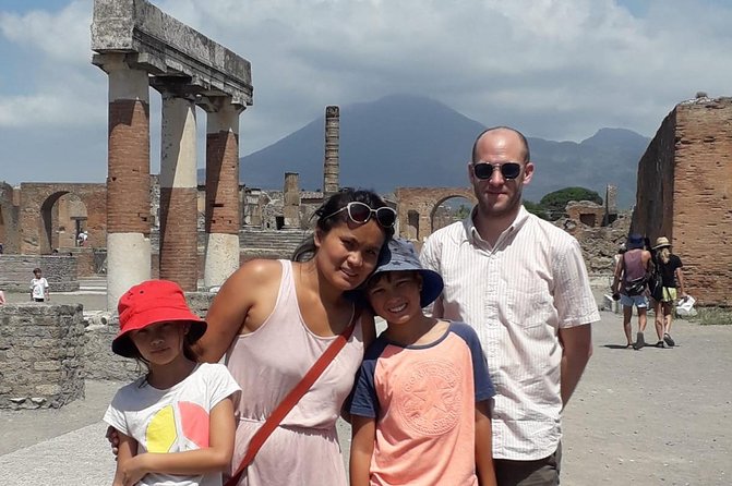 Shore Excursion Tour for Kids From Naples Port to Pompeii and Vesuvius - Positive Customer Reviews