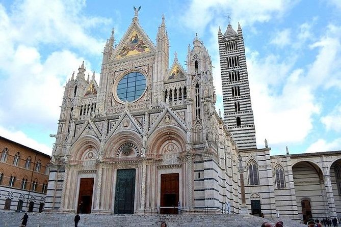 Siena, San Gimignano and Chianti Wine Small Group From Viareggio - Sum Up