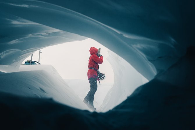 Skaftafell Ice Cave and Glacier Hike - Extra Small Group - Photography Opportunities in the Cave