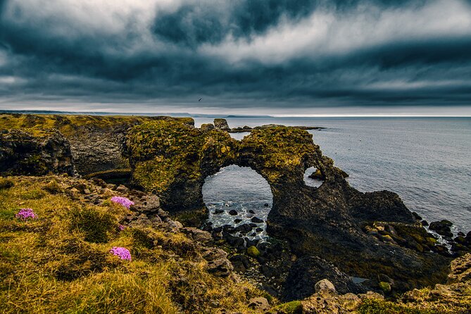 Snæfellsnes in Spanish With Lunch on a Farm Minibus - Tour Expectations
