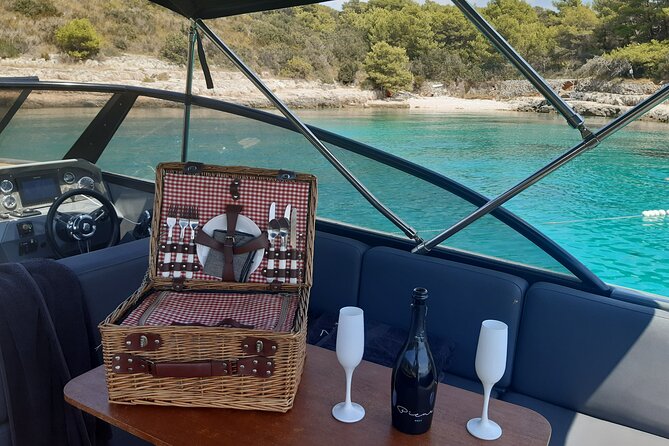 South Side Hvar & Pakleni Islands Full-Day Private Boat Tour - Booking Information
