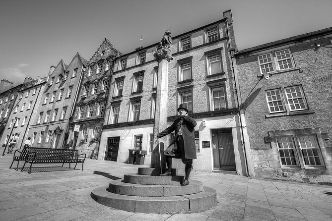 Stirling Castle and the Secrets of the Old Town - Opportunities for Independent Exploration
