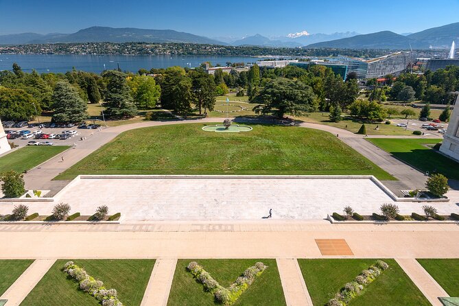 (STTG03)Geneva International Quarter & Lakeside Sightseeing Tour - Weather Policy