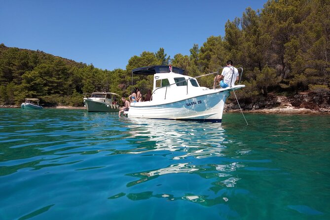 Summer Boat Adventure - 4 Hours With 3 Different Swimming Spots - Local Expertise and Safety