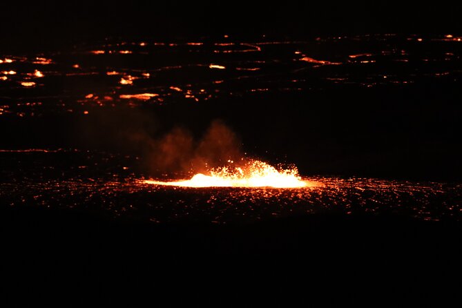 Sunrise Private Guide: Meet in HVNP - Discover Lava Formations