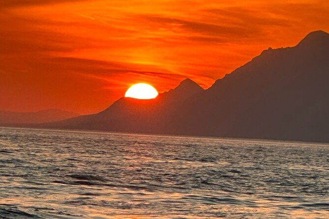 Sunset Speedboat Tour in Makarska With Swim Stop on Island Brač - Opportunity to See Dolphins