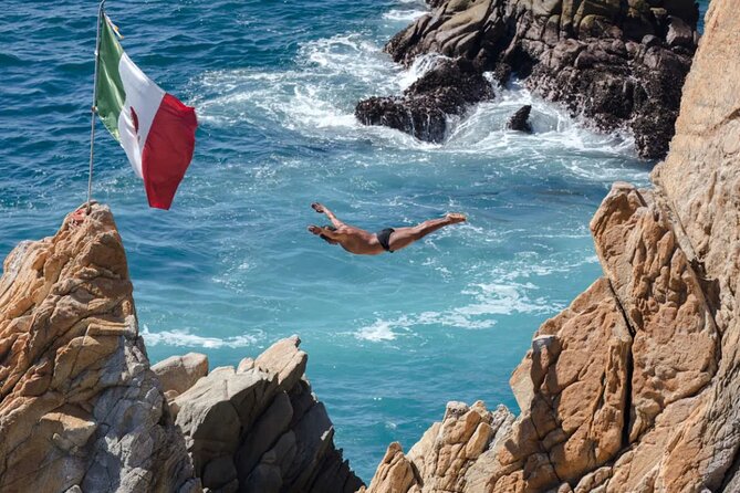 Super DeLuxe Bella Vista Dinner &1 Drink +2 Drinks at CliffDivers - Pickup Information