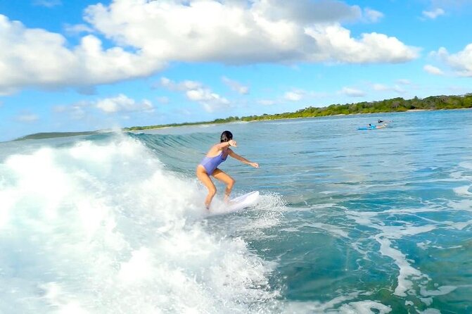 Surf Lessons Guadeloupe Beginners Intermediate Confirmed - Equipment and Gear
