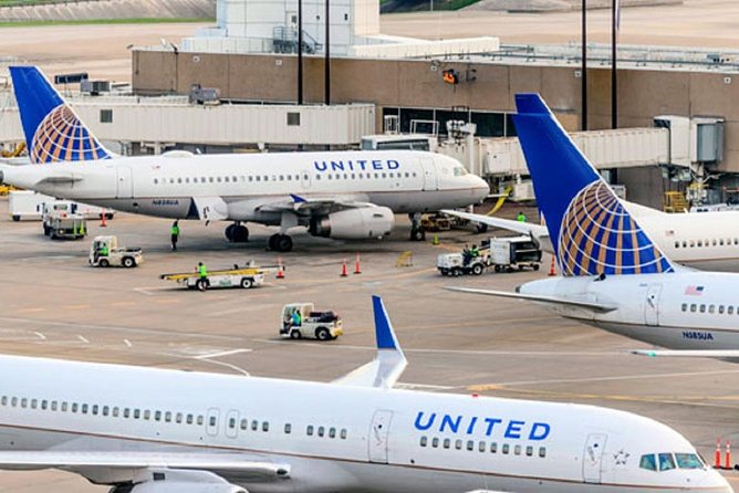 SUV FIT UP 6 Adults Private Ride IAH Airport Houston- Galveston. - Accessibility and Luggage Policy