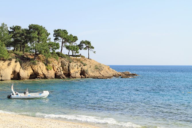 Thassos Boat Trip - Participant Capacity and Experience