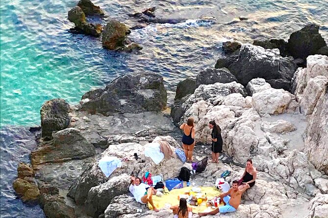 The Art of Apéro: Food and Wine Tour With a Picnic at Sunset - Booking Process and Inclusions
