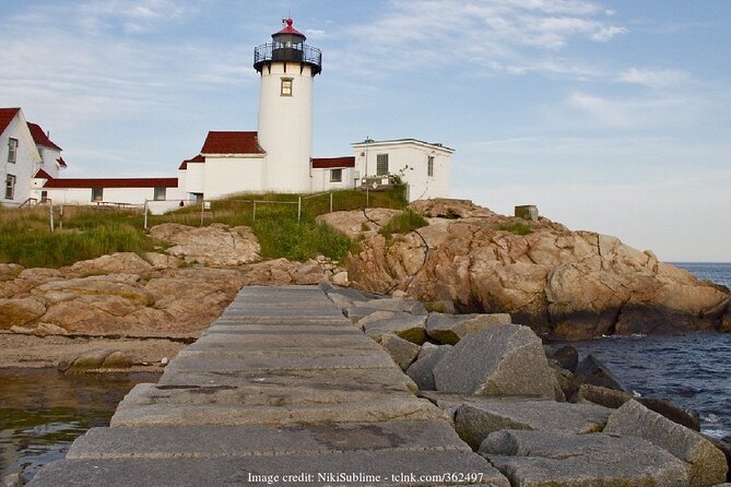 The North Shore: Salem & Cape Ann Private Day Trip From Boston - Tour Guide and Accessibility