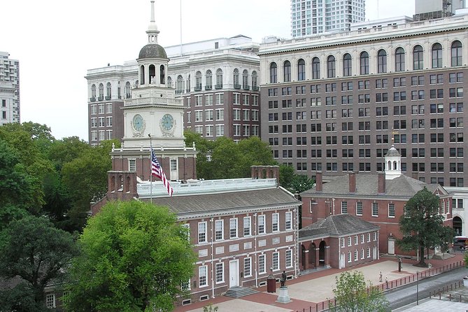 The Philadelphia Sightseeing Day Pass: 35+ Historic Attractions & Tours - Important Considerations