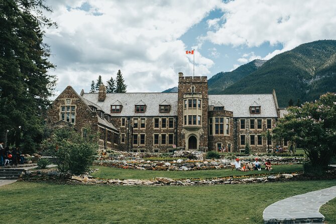 The Sights of Banff: a Smartphone Audio Walking Tour - User Reviews and Feedback