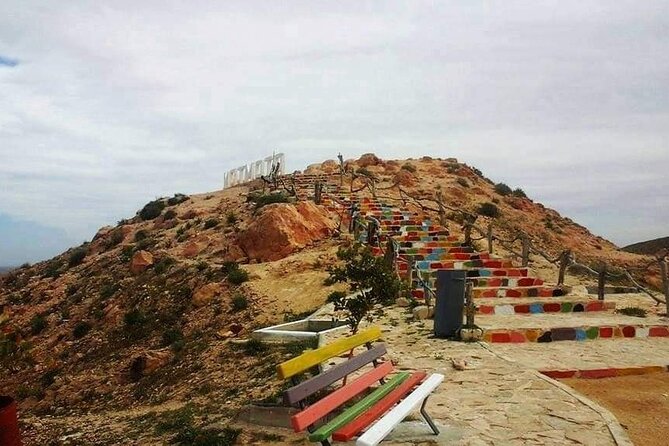The Tunisian South Between Oasis and Mountain: 3 Days / 2 Nights Douz and Tozeur - Accommodations and Meals