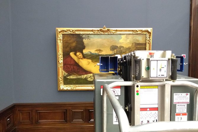 Ticket and Exclusice Tour Through the Old Masters Picture Gallery - Accessibility