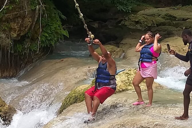 Tour Blue Hole and Secret Fall With a Stop at Duns River Fall - Accessibility and Participation