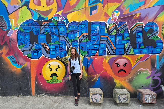 Tour of Comuna 13 and Metrocable La Aurora in Medellín - Booking and Cancellation Policy