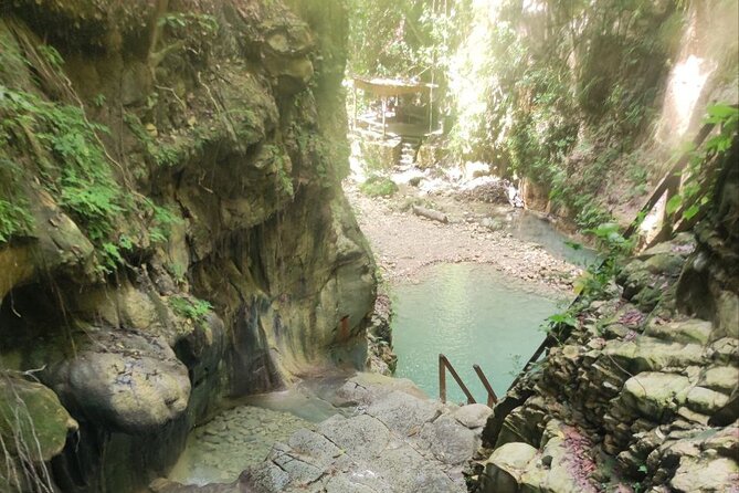 Tour to 7waterfalls in Damajagua With Zip Line and Lunch Included - Explore the 7 Waterfalls