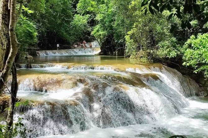 Tour to Copalitilla Magical Waterfalls From Huatulco With Admission Included - Guest Experiences and Reviews