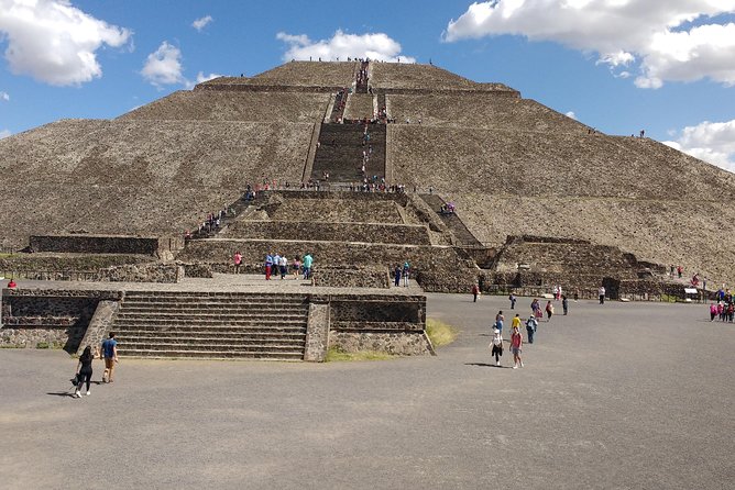 Tour to the Pyramids of Teotihuacán in English, Leaving Querétaro - Schedule and Duration