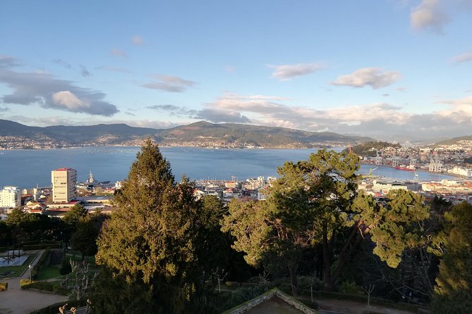 Tour Vigo and Santiago De Compostela: Departure From Braga and Guimarães - Booking and Cancellation