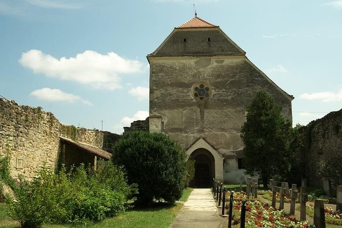 Transfagarasan Plus Carta Abbey: Private Day Trip From Sibiu - Positive Traveler Feedback and Reviews