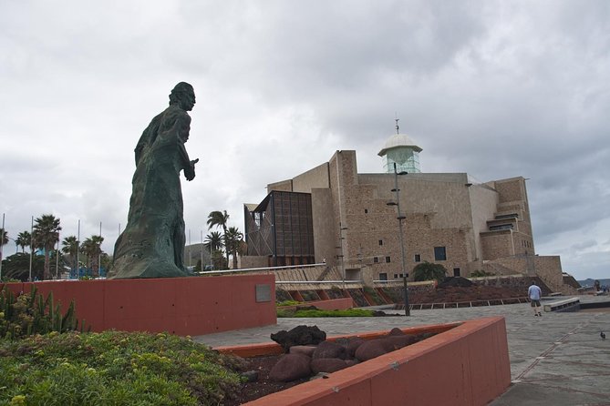 Tuk-Tuk Tour Around Las Canteras Beach - Exploring Las Canteras Beach