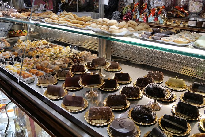 Turin Chocolate Tasting Walking Tour - Accessibility and Group Size Details