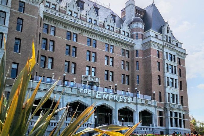 Two Hour Luxury City Tour of Victoria - Pickup and Accessibility