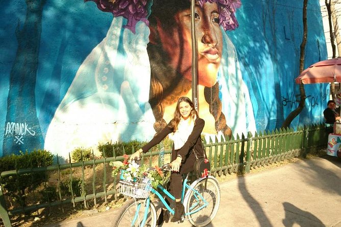 URBAN GALLERY Mexico City Street Art Bike Tour - Enjoying Local Street Food
