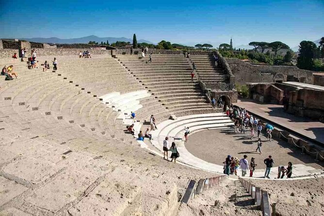 Visit the Pompeii Ruins From Salerno With Pizza Lunch - Exploring the Pompeii Ruins