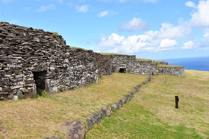 Volcanic Wonders and the Kingdom of the Birdman: Half Day - Cultural Immersion on Easter Island
