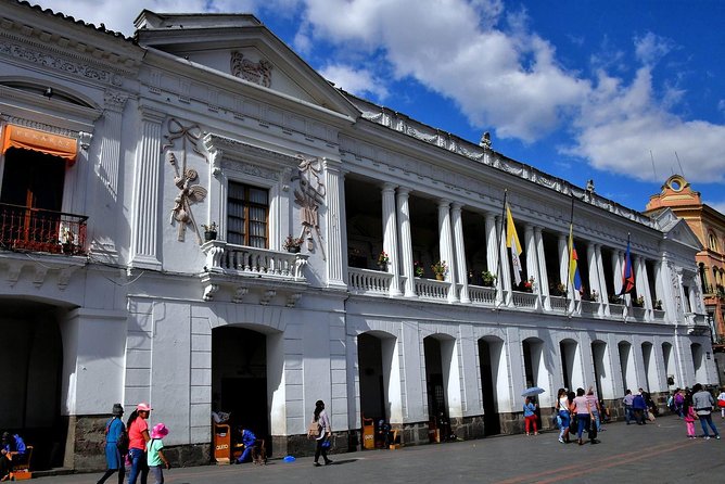 Volcano Avenue - 6 Days of Tradition and Culture - Navigating the Citys History