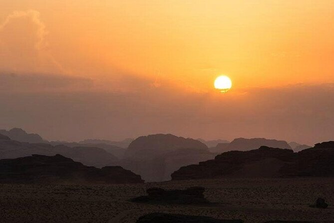Wadi Rum 4-Hour Sunset Tour - Wadi Rum Desert Highlights - Wadi Rum Landscape and Attractions