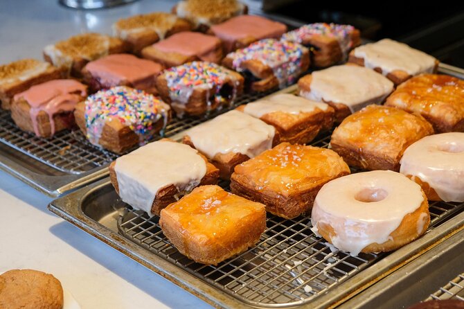 Washington DC Holiday Donut Adventure & Walking Food Tour - Tour Itinerary and Duration