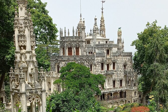 1 Hour Private Sintra Sightseeing Tour by Renault 4L - Tour Experience