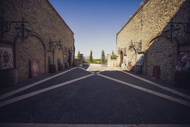 1h30m Wine Tasting and Visit to Val DOrcia - Tour Duration