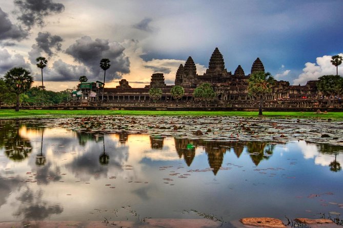 2-Days Private Tour Explore Angkor Wat Temple Complex and Floating Village - Reviews and Ratings